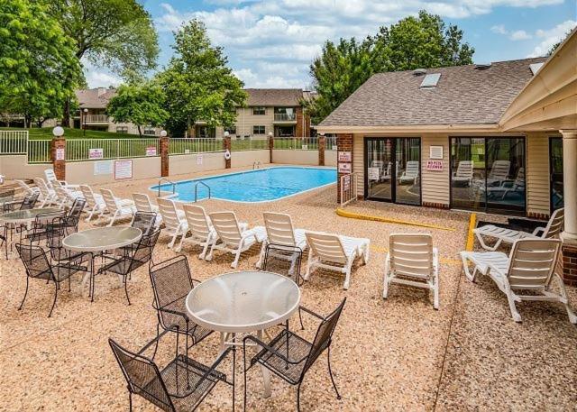 Relaxation Station Condo Бренсън Екстериор снимка